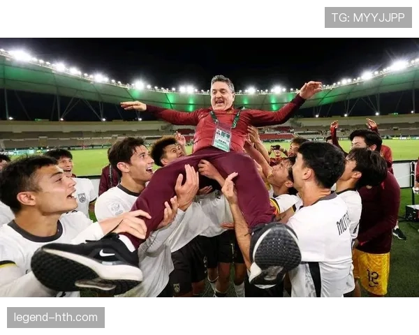 足球巨星巅峰对决：强队格局重塑，世界冠军争夺白热化