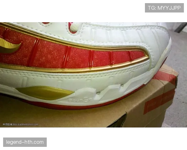 张本智和去店里试鞋那架势，感觉不像在买球鞋像在挑游艇